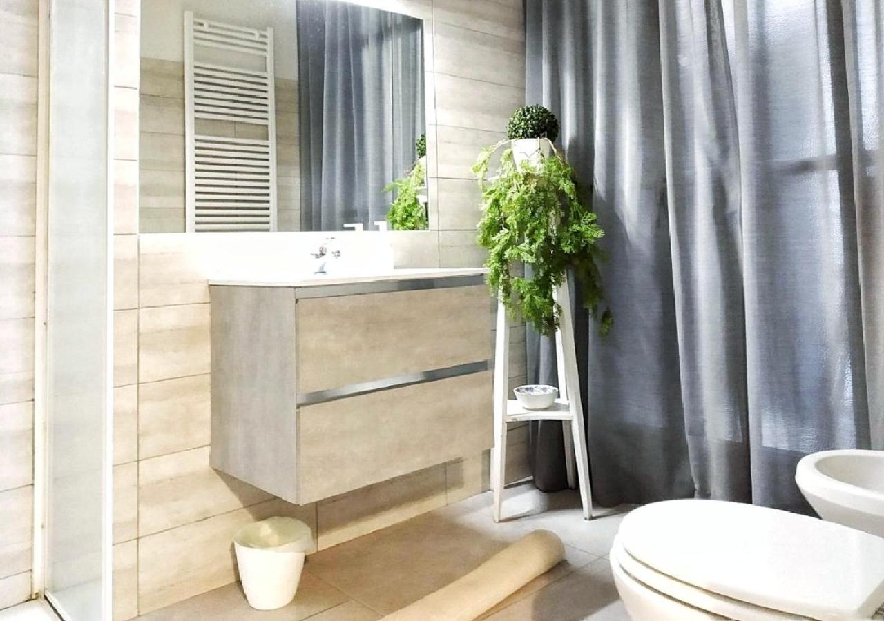"Vacanze Romane" Stazione Tiburtina, Appartamento Tre Camere Da Letto 5 Posti Letto Exteriör bild