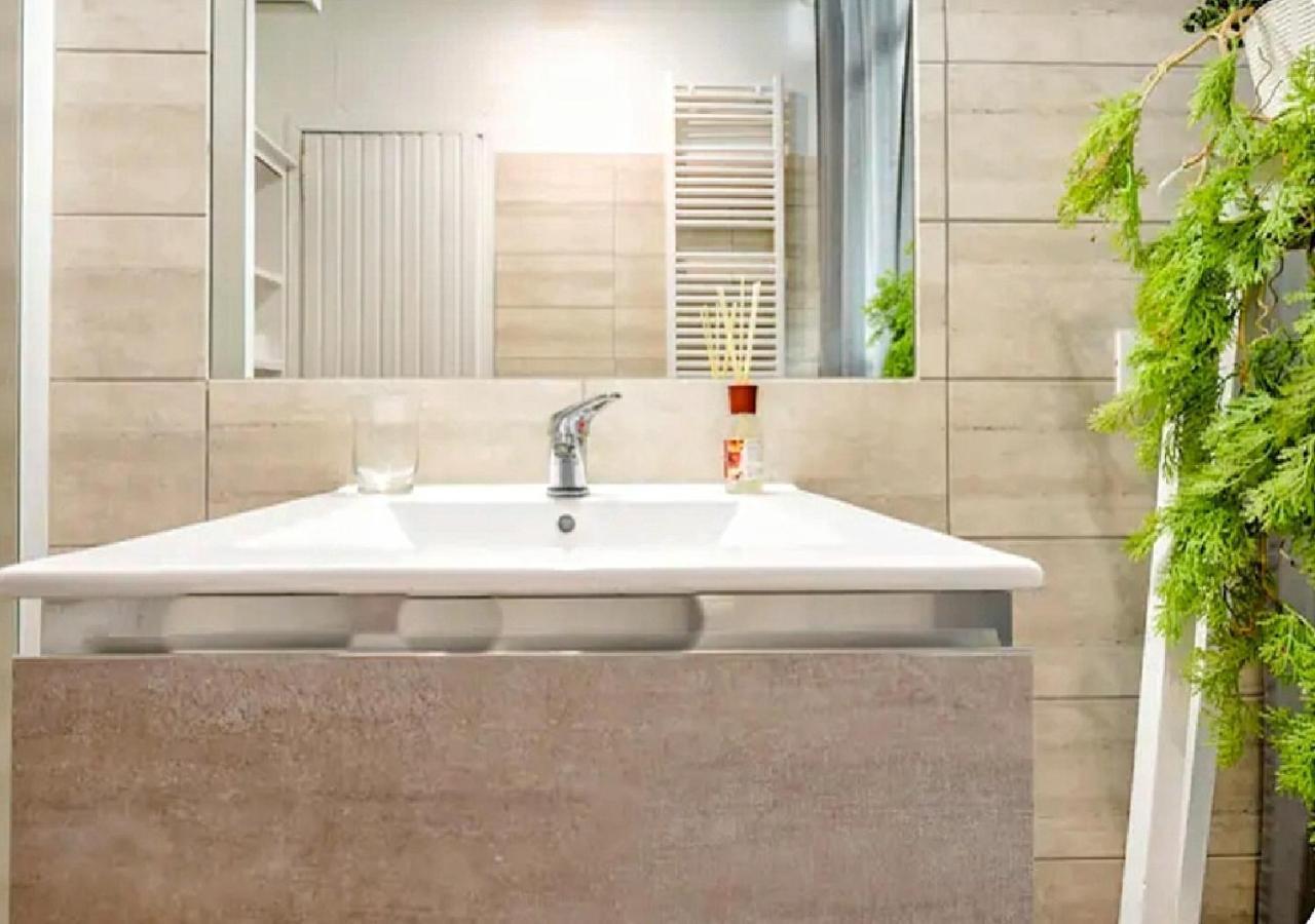 "Vacanze Romane" Stazione Tiburtina, Appartamento Tre Camere Da Letto 5 Posti Letto Exteriör bild