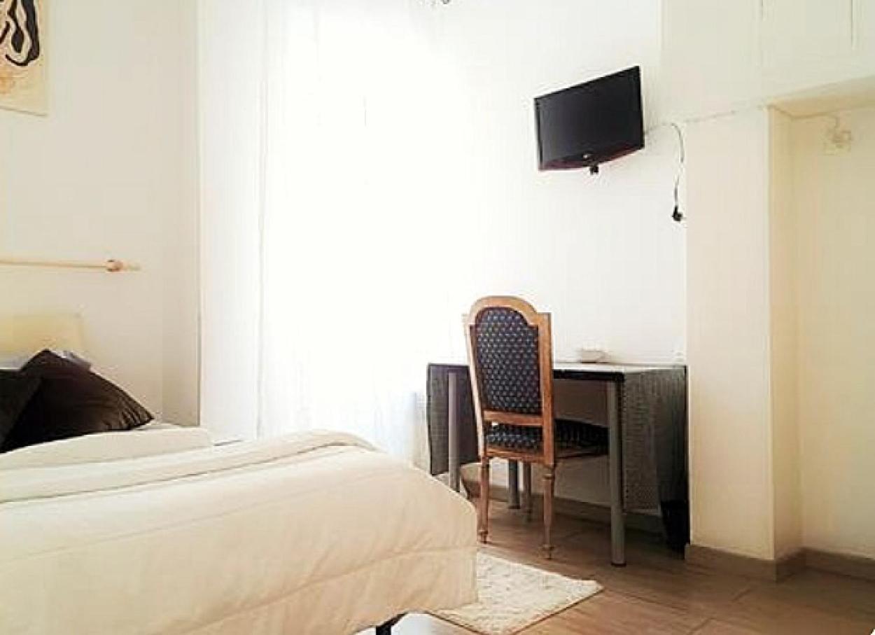 "Vacanze Romane" Stazione Tiburtina, Appartamento Tre Camere Da Letto 5 Posti Letto Exteriör bild